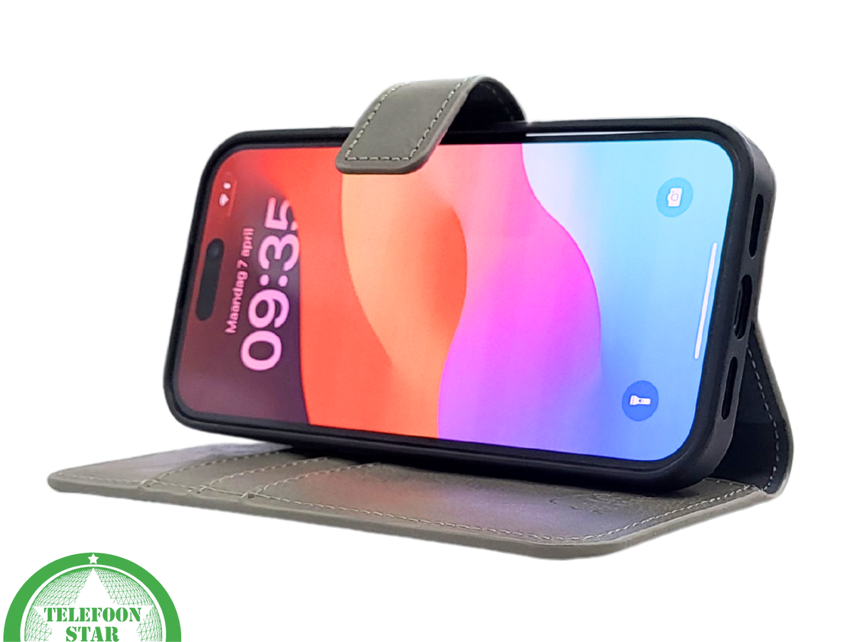 iPhone 15 Plus 2-in-1 Hoesje Groen Leer – Bookcase Met 2 in 1 Functie