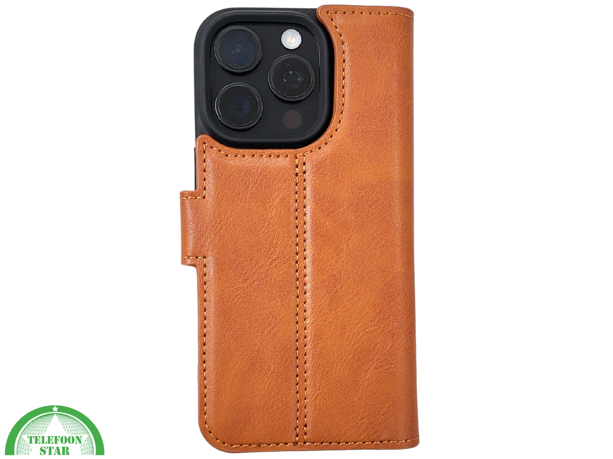 iPhone 16 Pro Max Insteekhoesje Lichtbruin – Stijlvolle Leren Look met Open Bovenkant