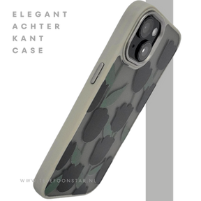 iPhone 15 Hoesje &ndash; Zwarte Tulpen Design met Beige Rand | Stijlvol &amp; Betaalbaar