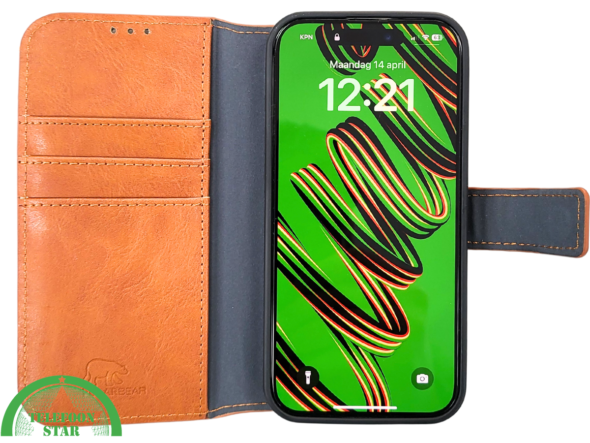 Cognac Bookcase Hoesje twee en een iPhone 15 Pro Max &ndash; Lederen Look &amp; Kaartvak | Telefoonstar.nl