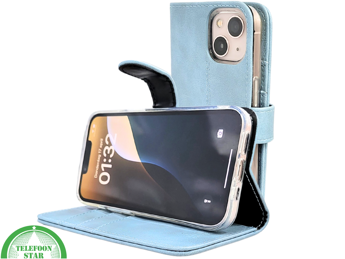 Lichtblauw Bookcase Hoesje iPhone 13 en 14 Met Sluitbandje en Pasjeshouder prijs goedkoop &euro;14,95