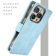 Lichtblauw Bookcase Hoesje iPhone 15 Pro &ndash; Fris &amp; Functioneel | Telefoonstar.nl
