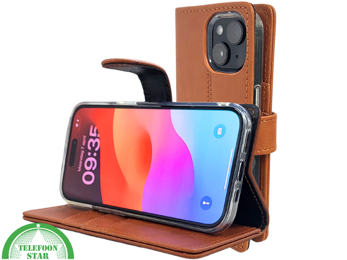 iPhone 15 Plus Leren Hoesje Cognac &ndash; Bookcase met Pasjeshouder
