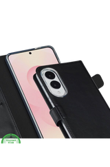 Bookcase Hoesje voor iPhone 17 Zwart &ndash; Stijlvol, Veilig &amp; Handig in Gebruik en Luxe Bescherming &amp; Kaartvakken | Telefoonstar