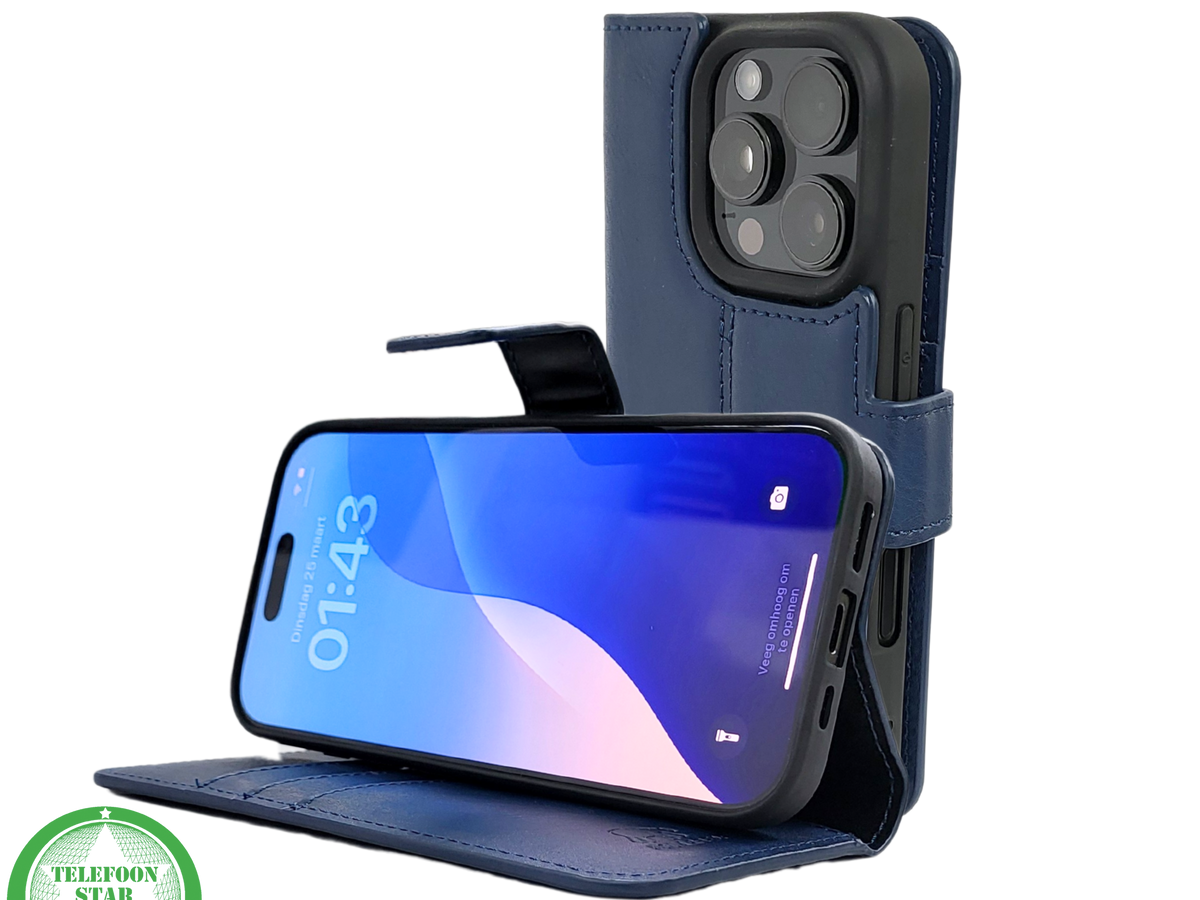 iPhone 16 Pro Insteekhoesje Lichtbruin &ndash; Stijlvolle Leren Look met Open Bovenkant