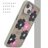 iPhone 13 / 14 Hoesje &ndash; Matgroene Rand met Bloemenprint Zwart/Roze | Telefoonstar