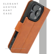 iPhone 16 Pro Max Insteekhoesje Lichtbruin &ndash; Stijlvolle Leren Look met Open Bovenkant