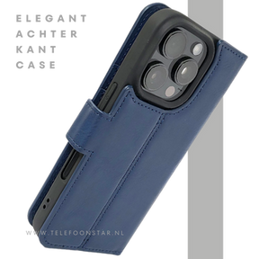 iPhone 16 Pro Insteekhoesje Lichtbruin &ndash; Stijlvolle Leren Look met Open Bovenkant