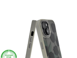 iPhone 15 Hoesje &ndash; Zwarte Tulpen Design met Beige Rand | Stijlvol &amp; Betaalbaar