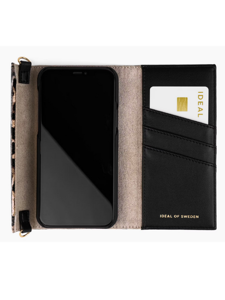 Zwart Wallet Hoesje iPhone 13 Pro &ndash; Luxe &amp; Kaartvakken | Telefoonstar