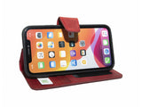 iPhone 15 Pro Max 100% leer hoesje | Ruimte voor drie pasjes | 2 in 1 functie | Rood