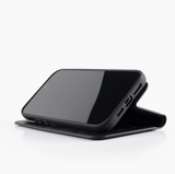 iPhone 15 Pro 2 in 1 Bookcase | 100% Leer | Ruimte voor drie pasjes | Bruin