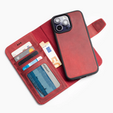 iPhone 15 Pro Max 2 in 1 Bookcase | 100% Leer | Ruimte voor drie pasjes | Rood